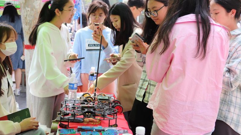 揭秘数据中台建设：关键要素与选型指南